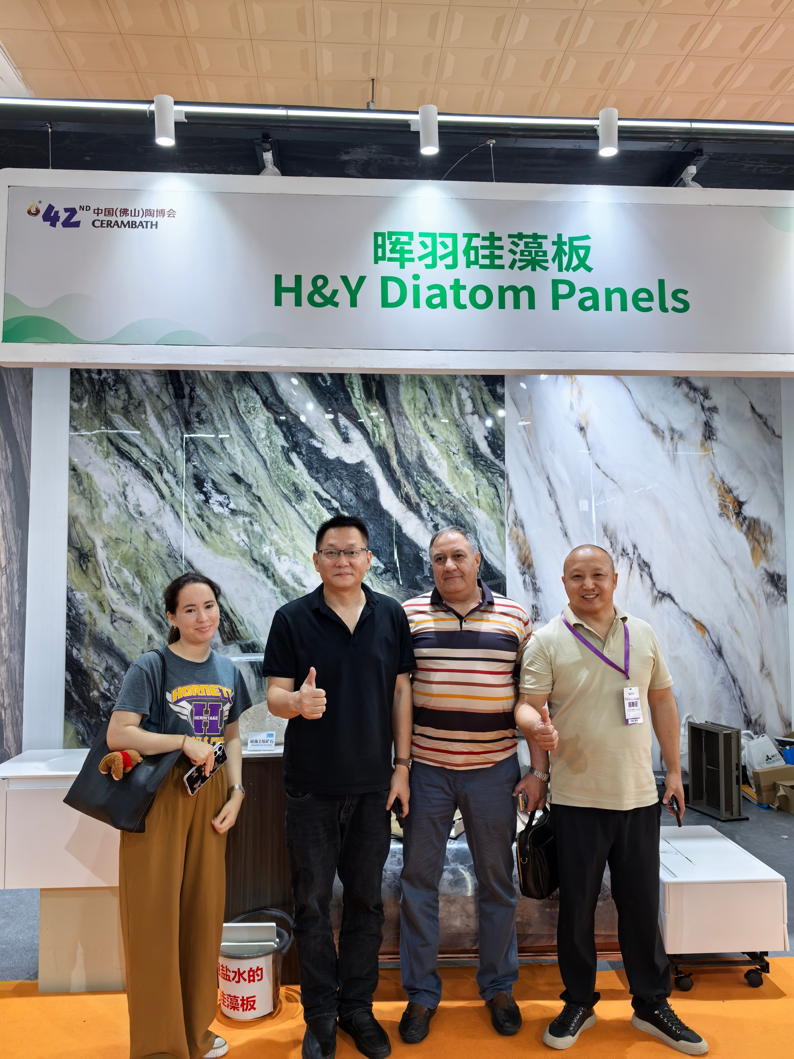 CUSTOMER GROUP PHOTO