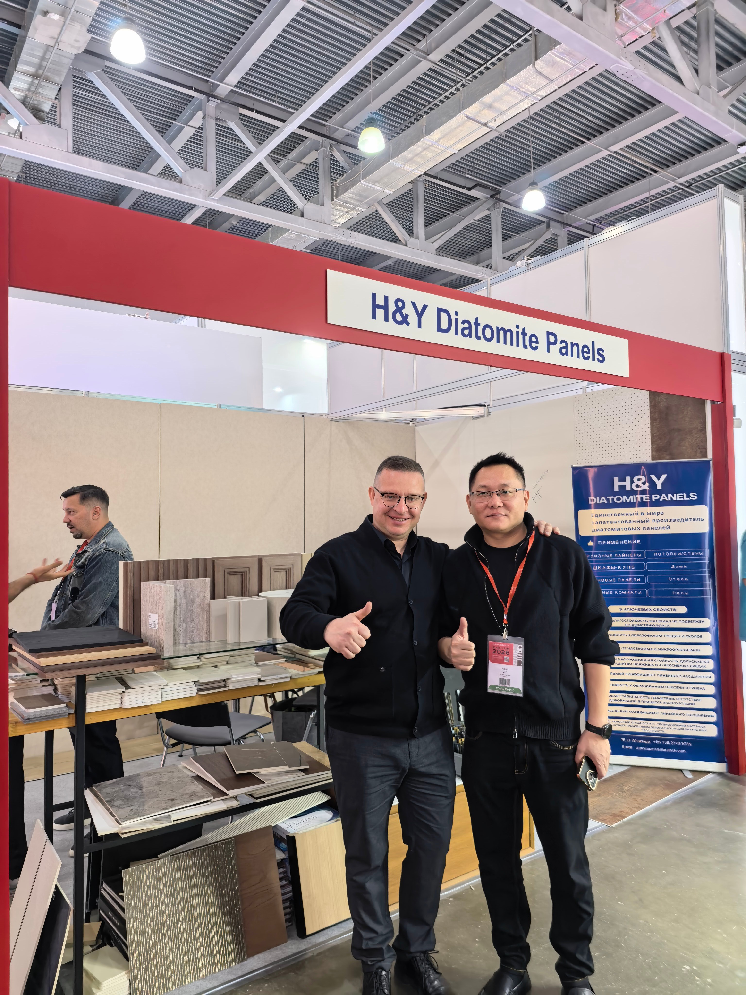 CUSTOMER GROUP PHOTO